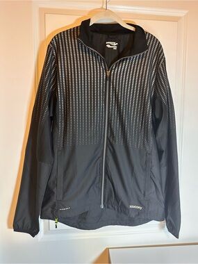 Saucony Black Reflective Dot-Pattern Running Jacket Men’s Medium